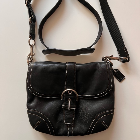 Coach Handbags - Coach leather purse in black long strap can be worn crossbody